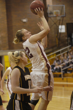 Chapman Uses Defense and Free Throws to Defeat Bearcats, 75-51